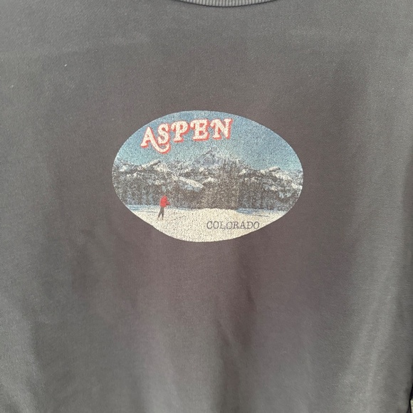 Princess Polly Aspen Colorado Graphic Sweatshirt | Blue-Grey | Size 2 - Picture 3 of 6